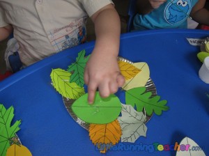 Leaf_wreath3