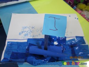 Blue_Boat_in_the_Blue_Ocean1